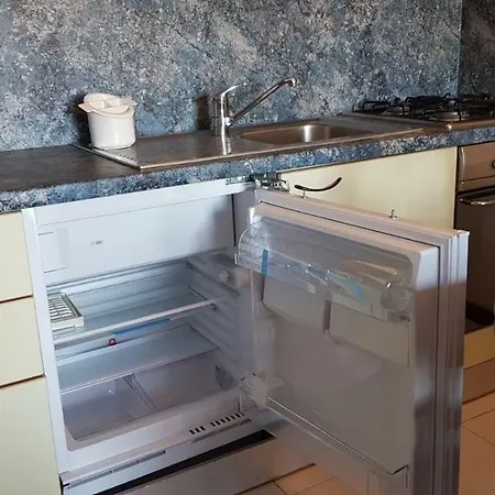Via Dell'allume Faraglioni E4 * كامبيس